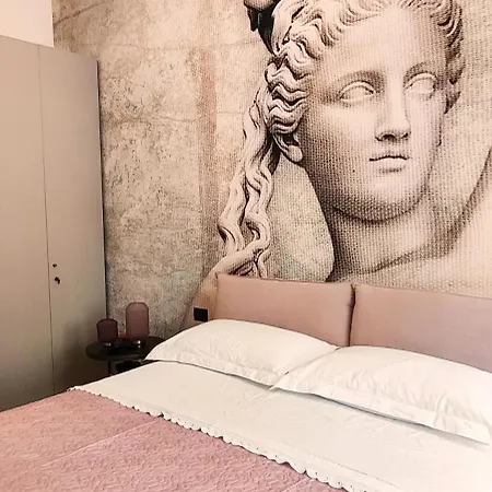 Bianca House Neapol